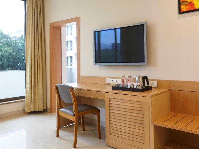 Mango Suites Select Mahape Navi Mumbai Dış mekan fotoğraf